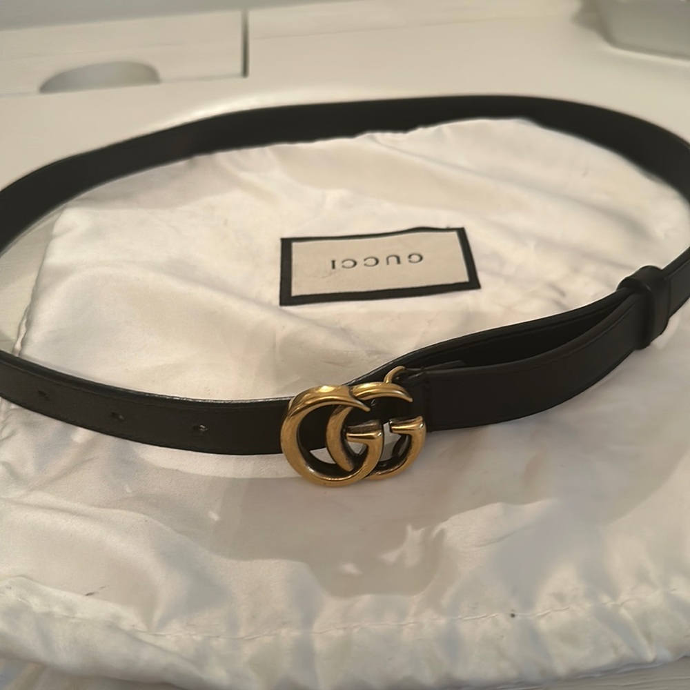 Gucci belt with dust bag